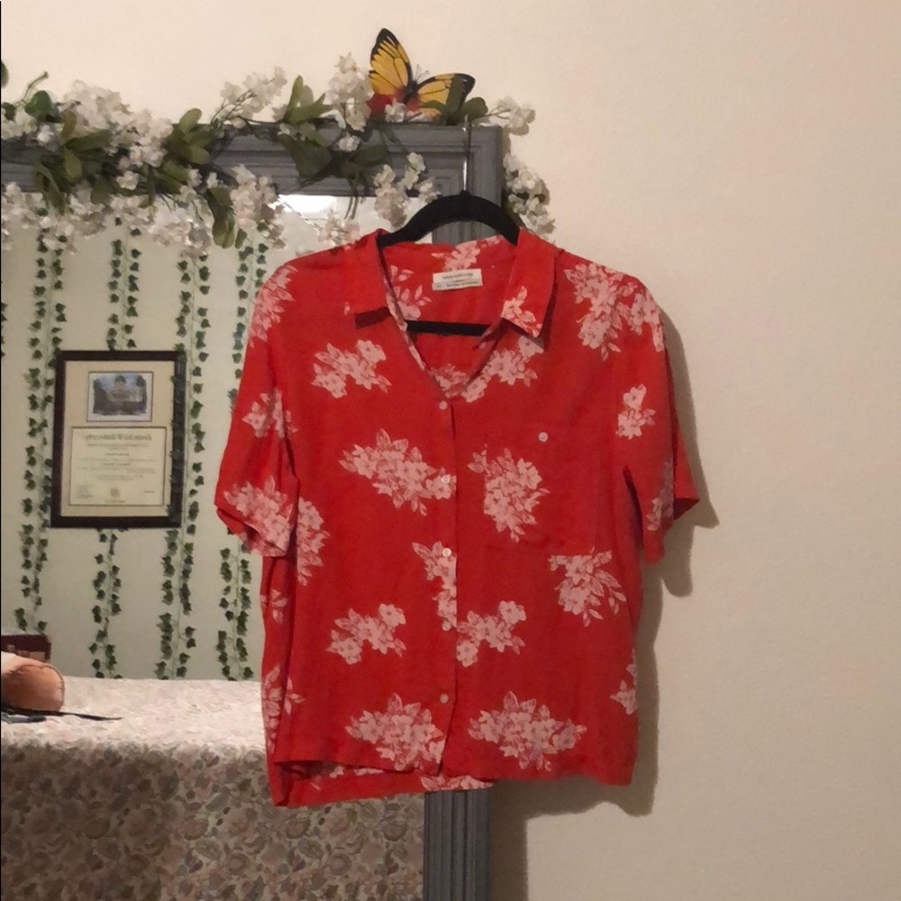 🌼 Urban Outfitters button-down!!